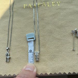 3 authentic 18K white gold pendant with small diamonds